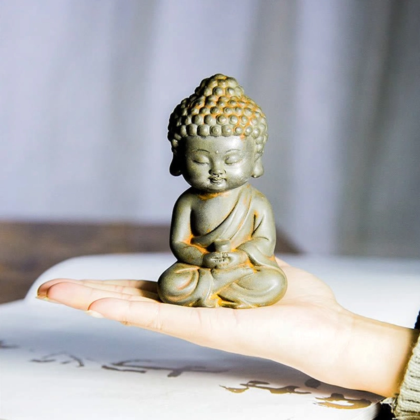 Avalokitesvara Guanyin meditation statue polished finish close-up bodhisattva