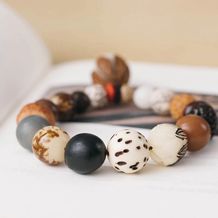 Bodhi seed lotus bracelet handmade with premium elastic showing bead arrangement