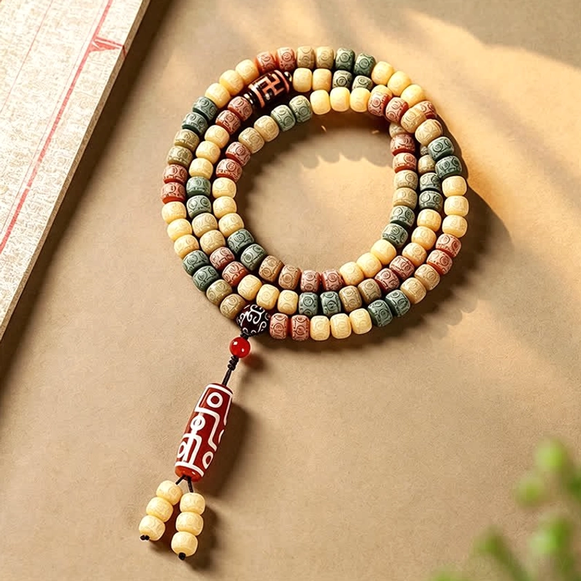 Bodhi seed 108-bead mala prayer beads with dzi pendant - top view