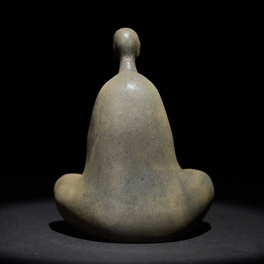 Formless Buddha rear view showing cross-legged meditation pose, handcrafted artisan work