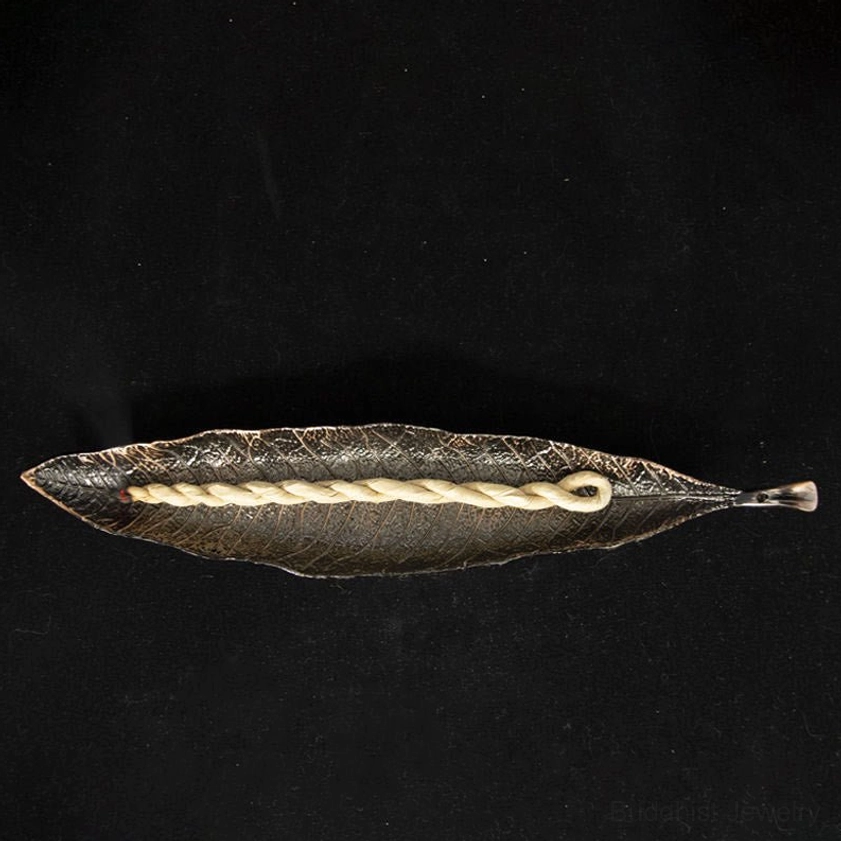 Leaf copper incense rope holder for Buddhist rope incense, premium metal meditation accessory for spiritual cleansing ceremonies