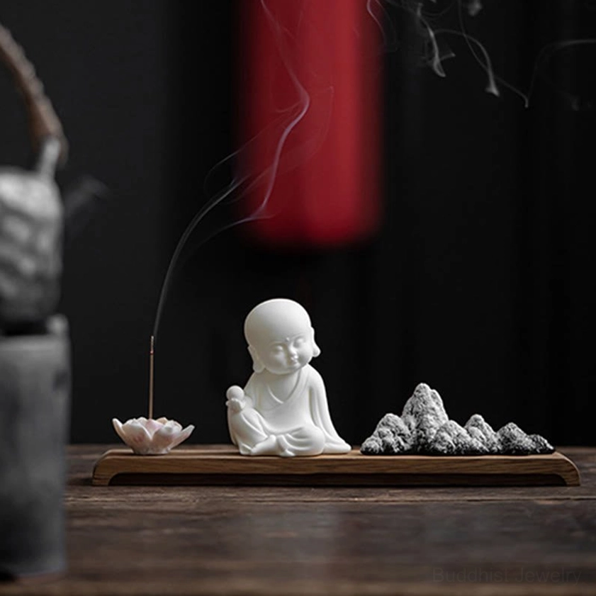 Buddhist meditation incense burner set with three decorative options and mountain stone display
