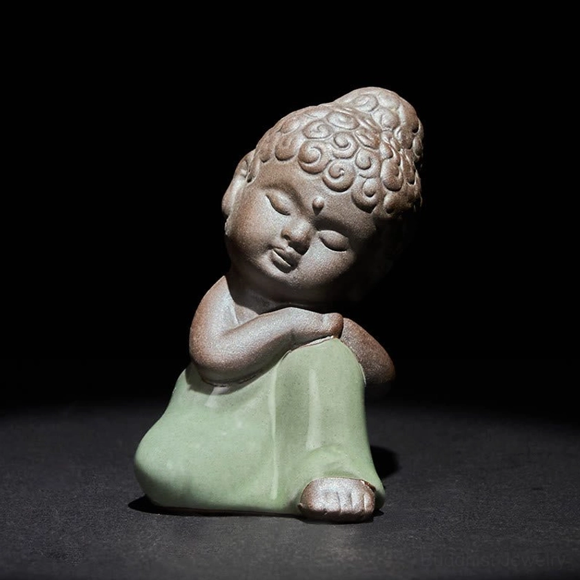 Ceramic meditation monk statue in rest pose 4.5x5.5x8.5cm for bedside