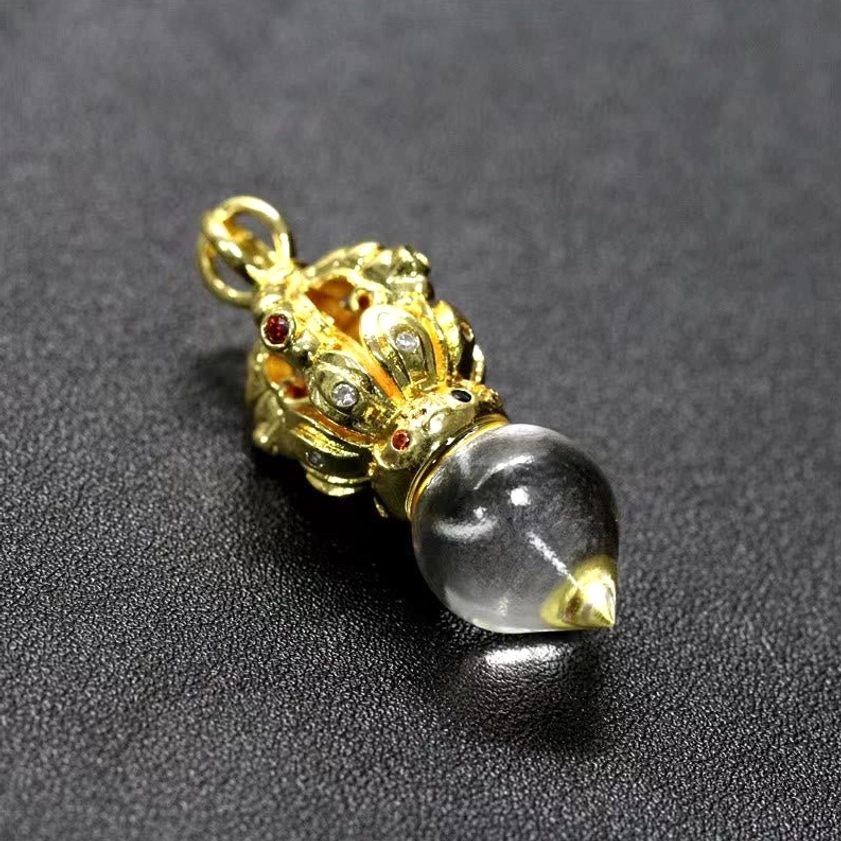 Dorje Vajra crystal pendant necklace - Buddhist jewelry for meditation practice and spiritual growth