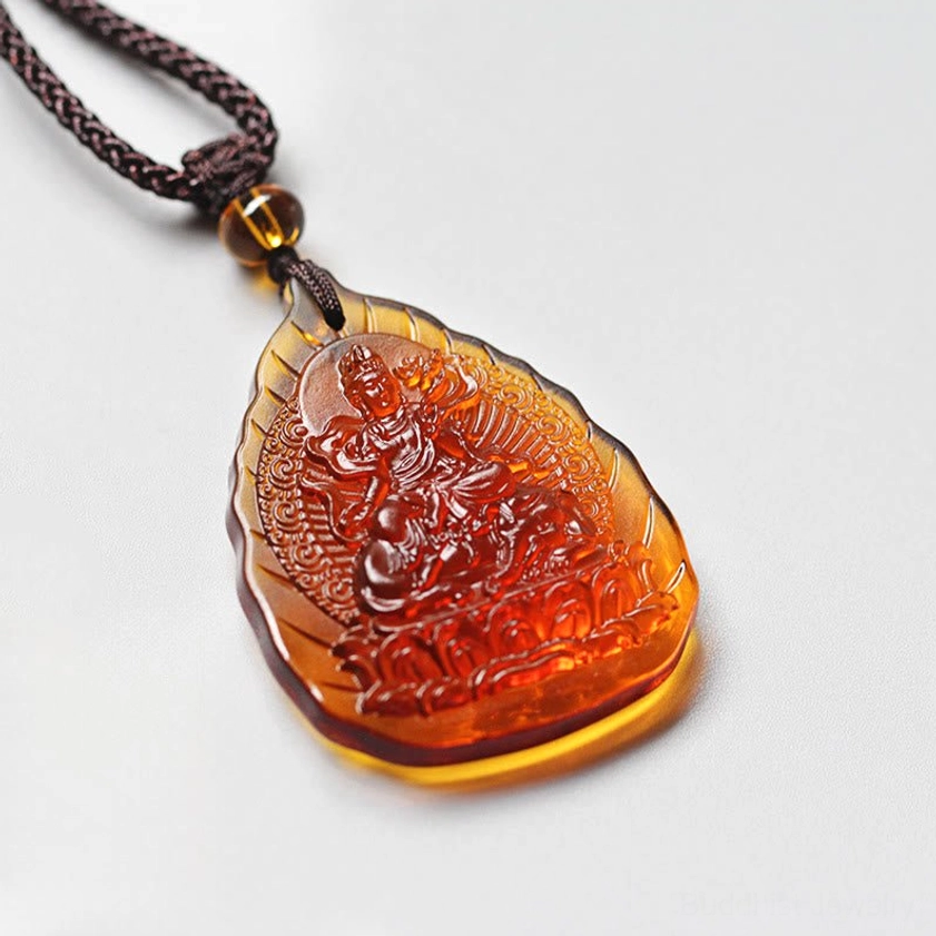 Dragon and Snake Samantabhadra Bodhisattva Liuli crystal zodiac natal Buddha leaf pendant necklace