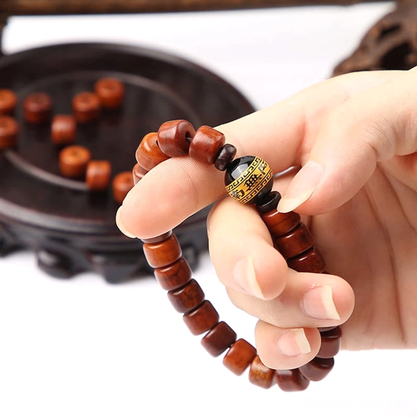 Three-eyed Dzi bone bead bracelet with jasper stone for prosperity and mindfulness
