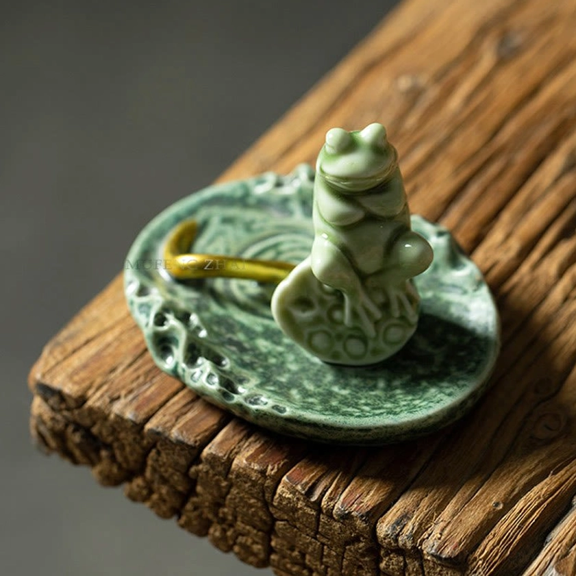 Ceramic frog incense tray with embossed lotus leaf pattern, two-tone weathered glaze