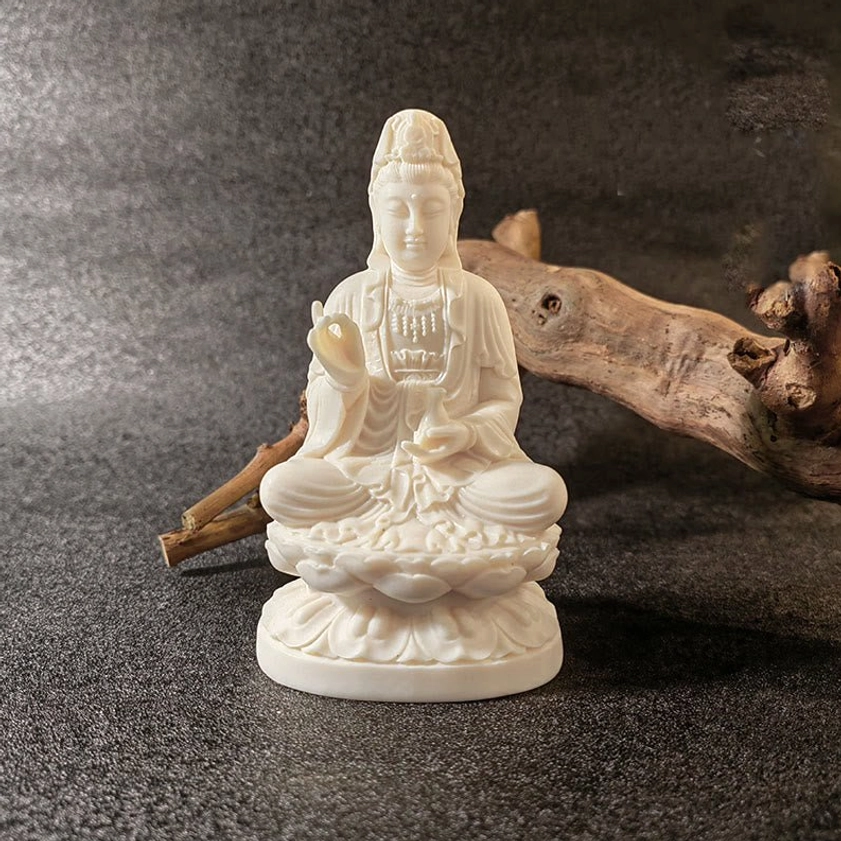 Gautama Buddha 12x7x7cm - historical Buddha handcrafted ivory fruit meditation figure