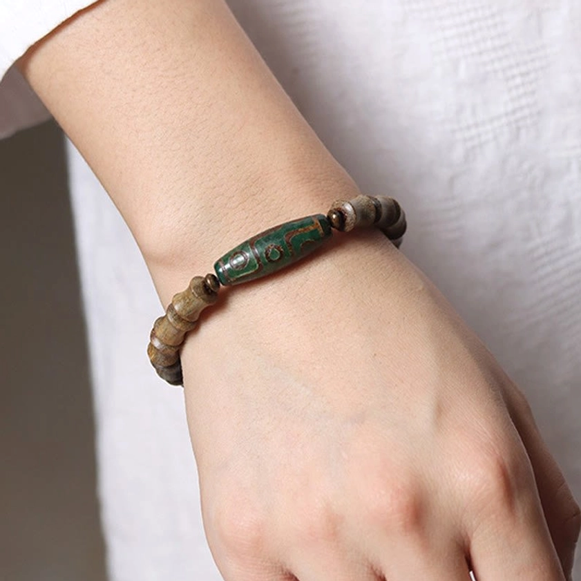 Green sandalwood beads texture detail for Buddhist bracelet