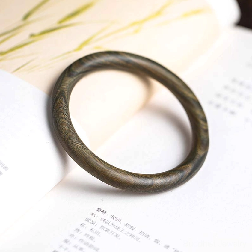 Green Sandalwood Buddhist Protection Bangle - multiple size variants showing inner diameter range