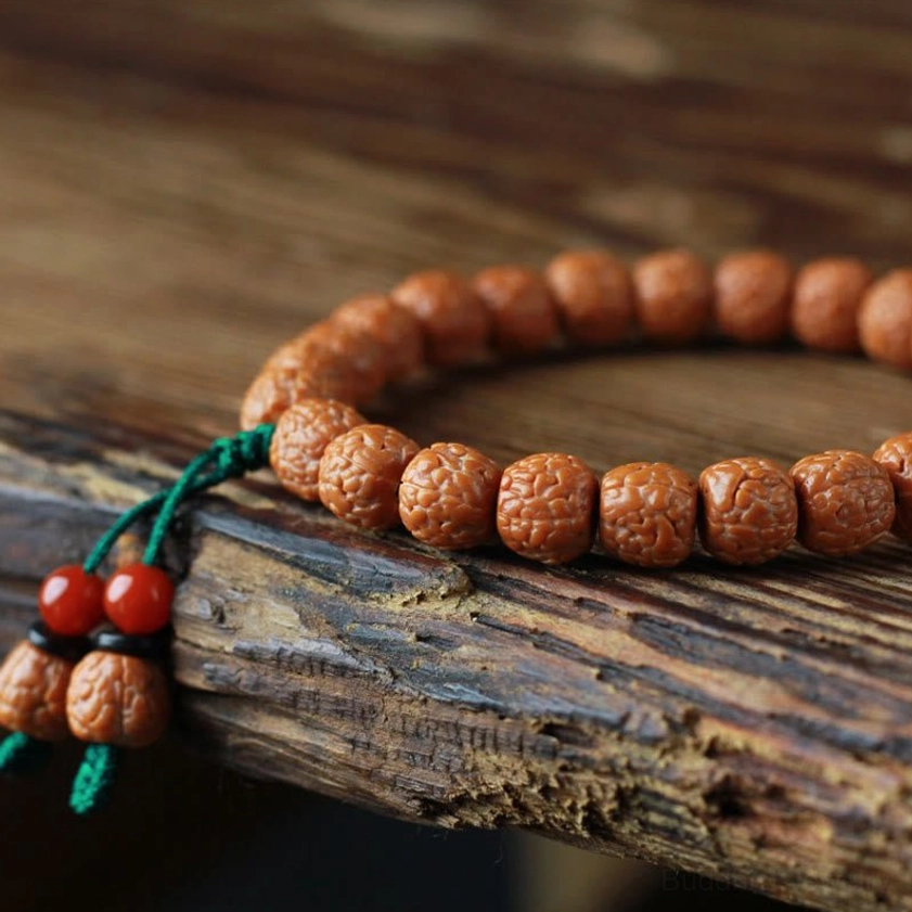 Handcrafted Bodhi seed Buddhist bracelet with natural textures and spiritual agate accents