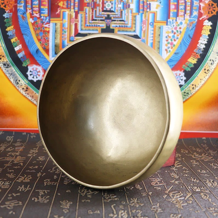 How to play singing bowl technique with mallet for meditation and healing