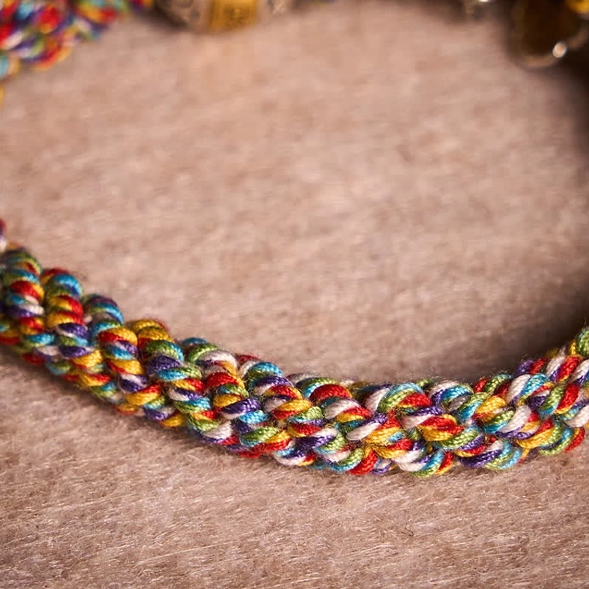 Light Colorful Buddhist String Bracelet Adjustable Cord Detail