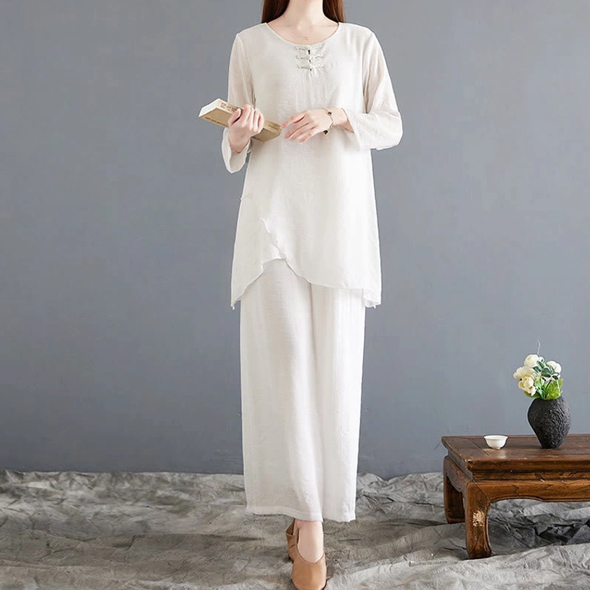 Women's linen meditation outfit with traditional frog button collar detail - front view showing relaxed fit and loose-fitting style perfect for Zen meditation and Tai Chi