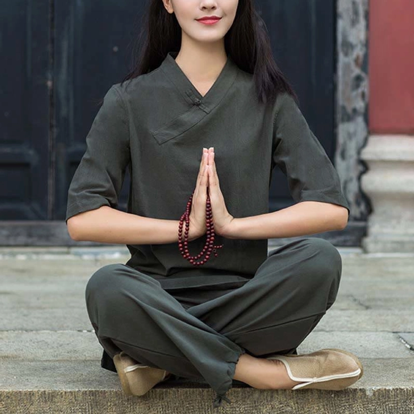 Gray linen meditation and Tai Chi two-piece set with half-sleeve top and straight leg pants for zen practice and mindfulness