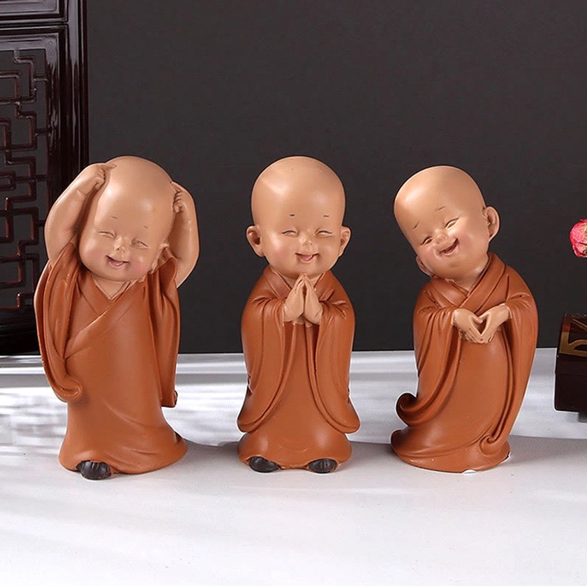 Making heart mini monk figurine expressing love and universal compassion, 5.5 x 3.5 x 8.5cm spiritual art