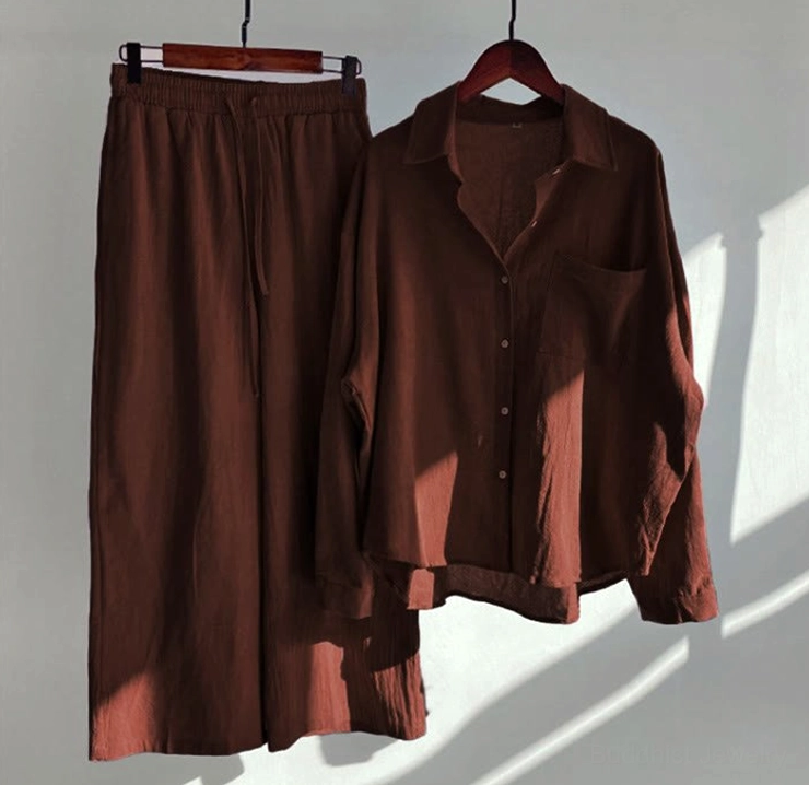 Women's meditation cotton loungewear size reference guide with measurements