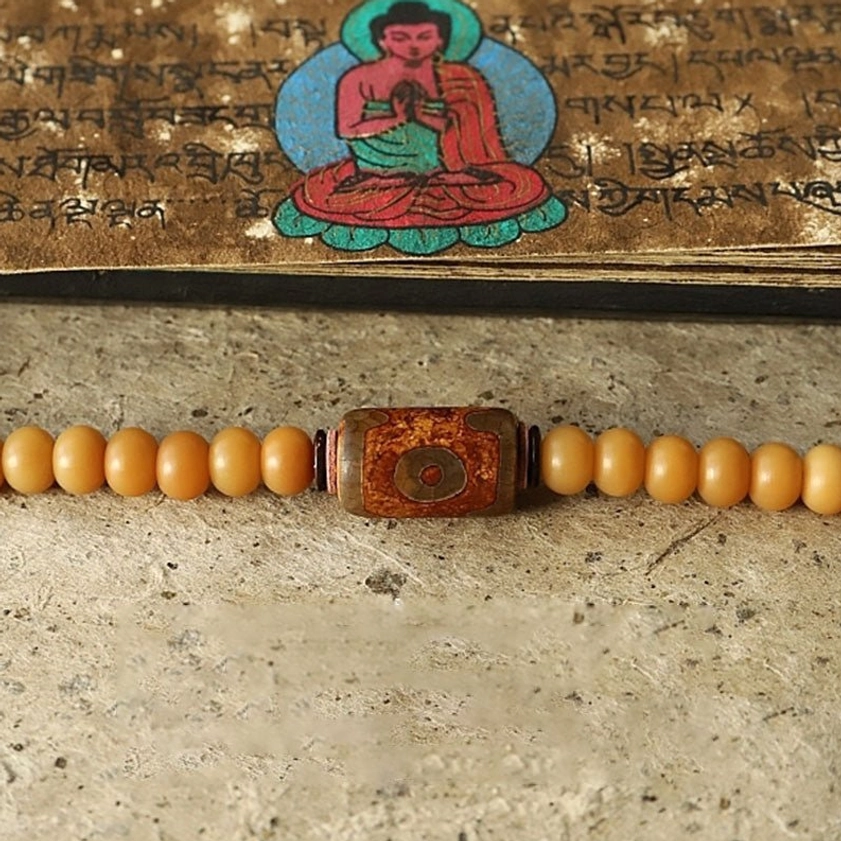 Meditation Mala Bracelet with Bodhi Seeds, Bagua Amulet and Spiritual Intention Tags
