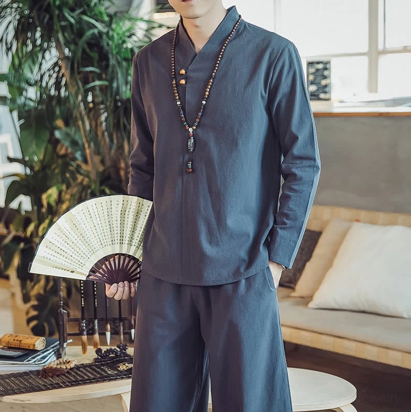 Men's linen meditation set showing plain style and minimalist aesthetic