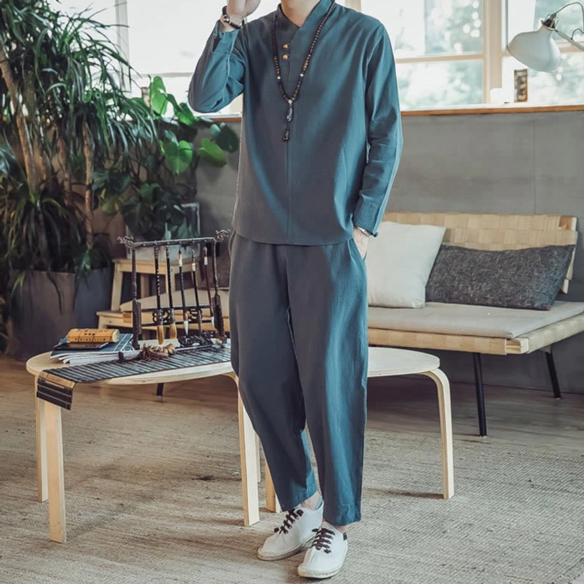 Men's meditation wear ankle-length pants with natural waist detail