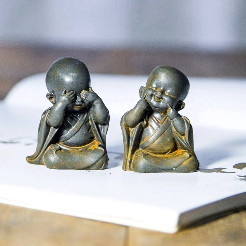 Eye-Covering and Mouth-Covering Monk Statues - Iron Powder Resin Spiritual Figurines on White Book