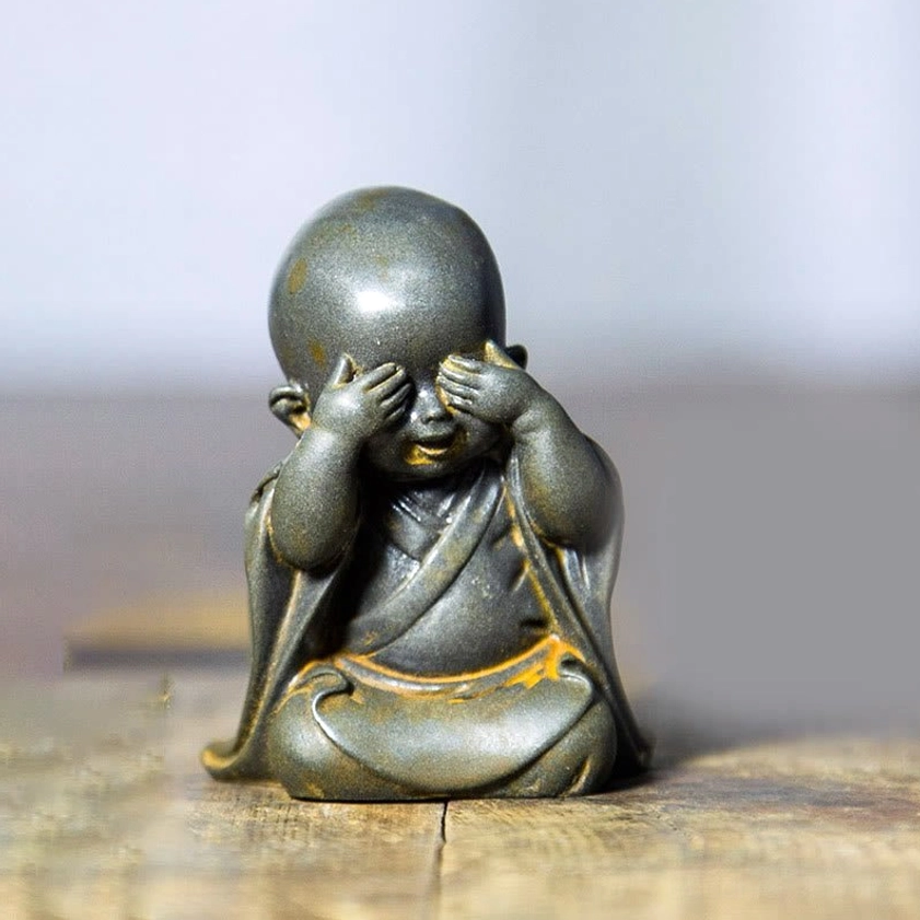 Eye-Covering Monk Statue - Handcrafted Iron Powder Resin Meditation Figurine for Spiritual Practice