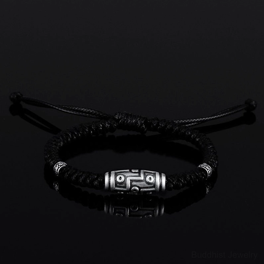 Product packaging and presentation of nine-eye dzi sterling silver bead bracelet for Buddhist jewelry collection
