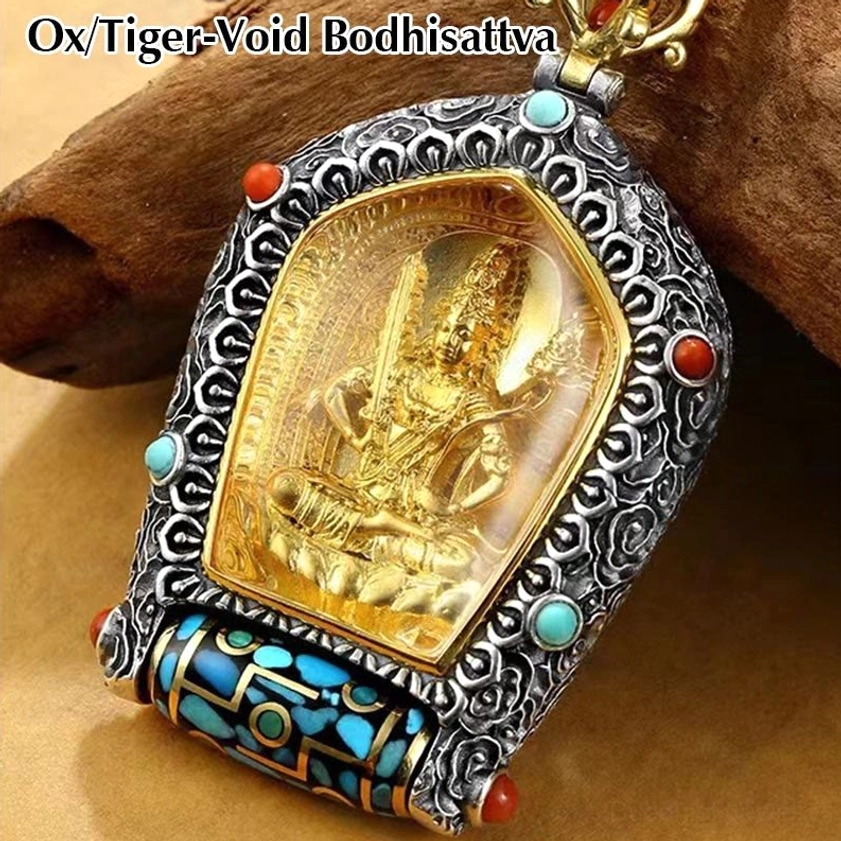 Ox and Tiger Void Bodhisattva Akasagarbha Natal Buddha handmade pendant with gold carving and cloud-patterned frame