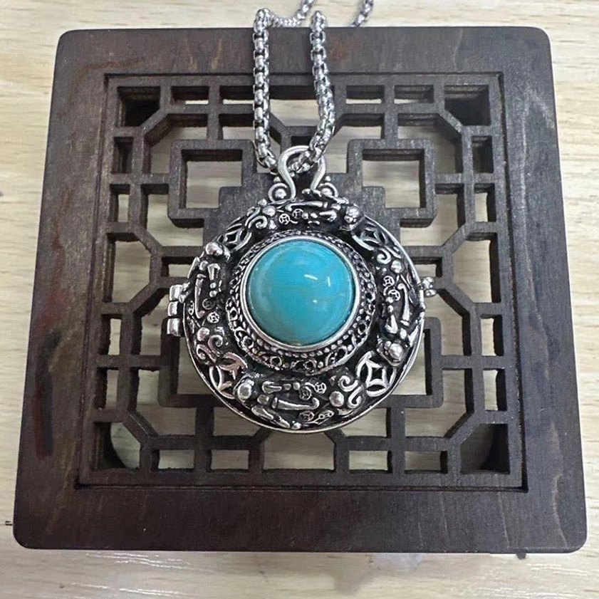 Pixiu necklace with pearl chain - buddhist prosperity pendant display