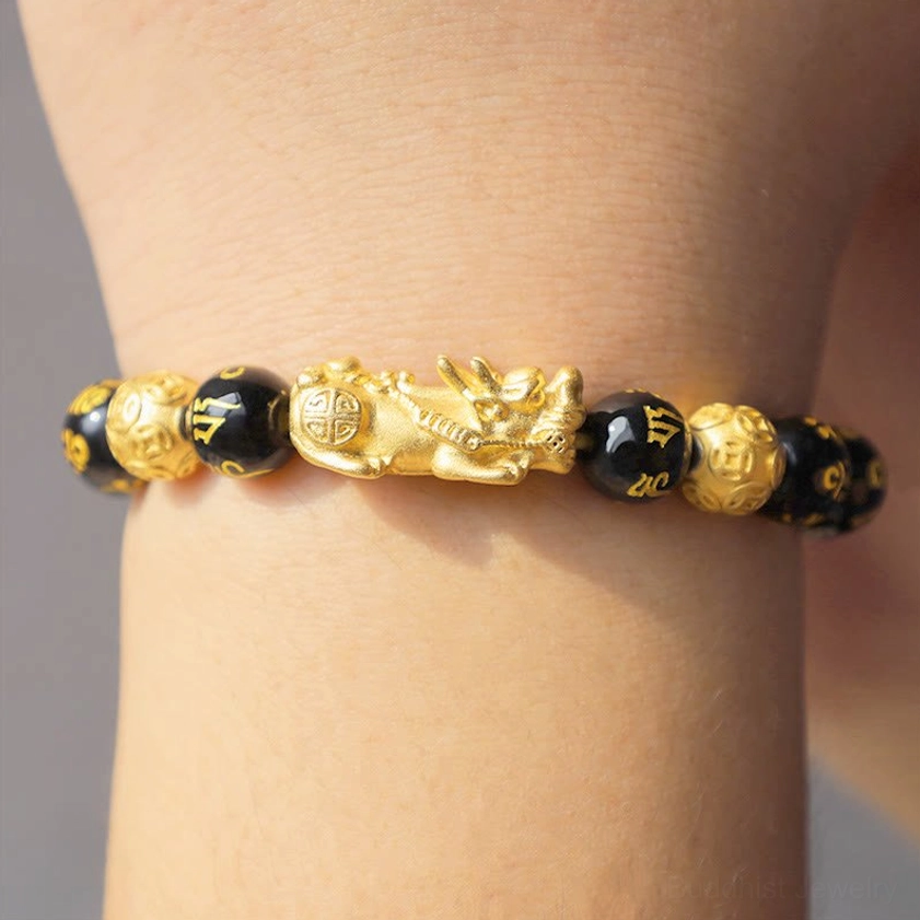 Adjustable elastic Pixiu obsidian bracelet in multiple sizes (10mm, 12mm, 14mm) for universal fit