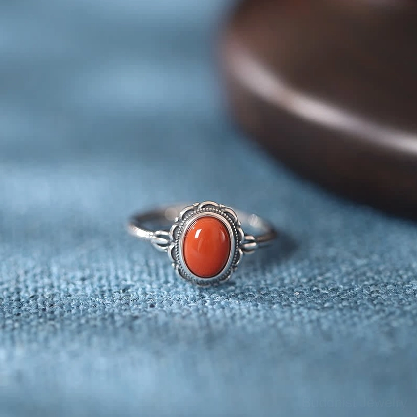 Red agate stone benefits infographic showing Buddhist meaning, confidence, calm, logical thinking
