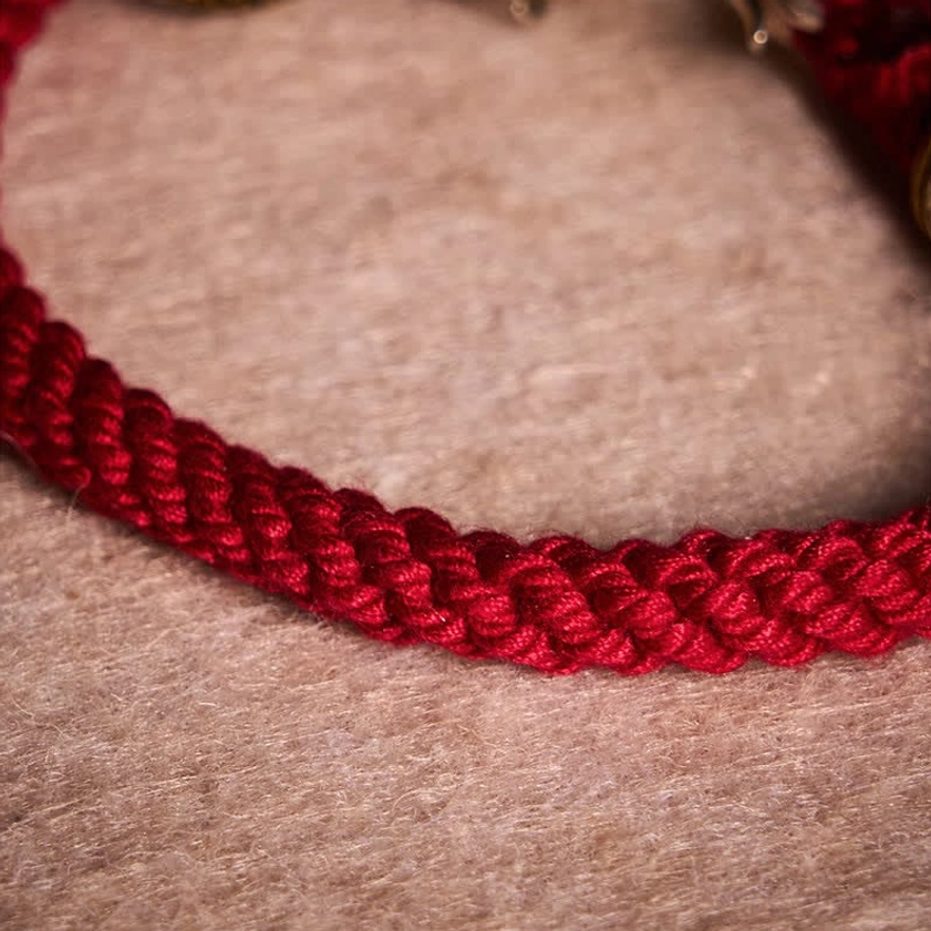 Red Rope Buddhist Bracelet Magnetic Closure and Charm Details