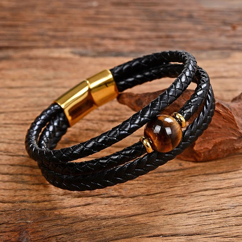 Protective spiritual bracelet with natural tiger eye stone beads