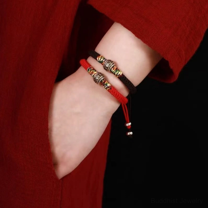 King Kong Knot Buddhist bracelet made with authentic sterling silver and natural eco-friendly materials