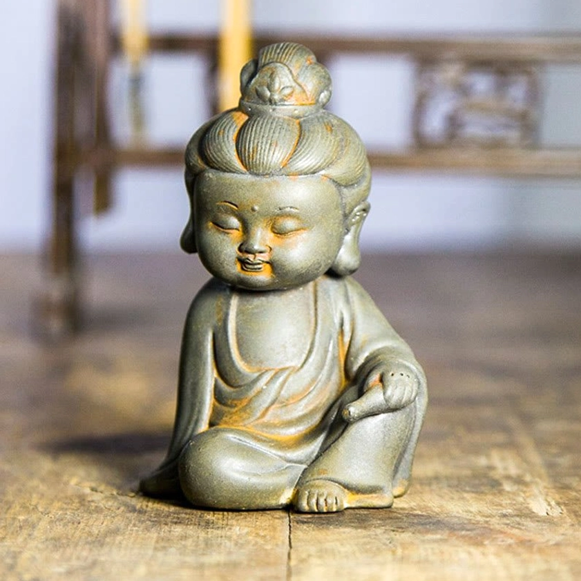 Polished finish Tathagata Buddha statue handmade resin bodhisattva enlightenment