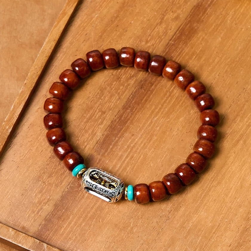 Three-eyed Dzi bone bead bracelet gift packaging or presentation showing beautiful arrangement for gifting occasion
