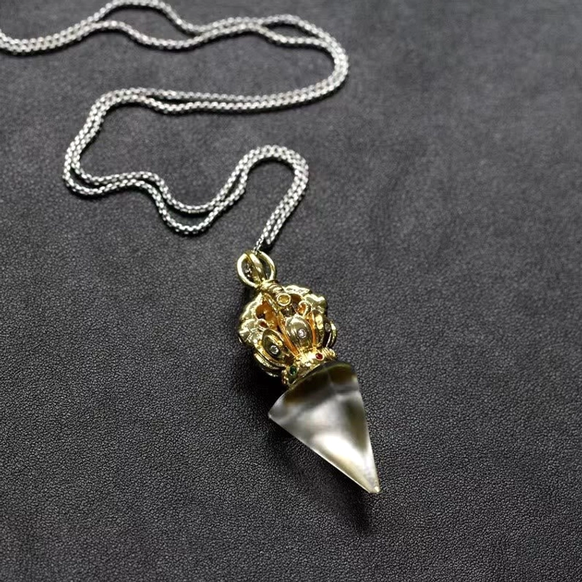 Tibetan Buddhist Dorje pendant necklace - liuli crystal with titanium steel chain for daily wear