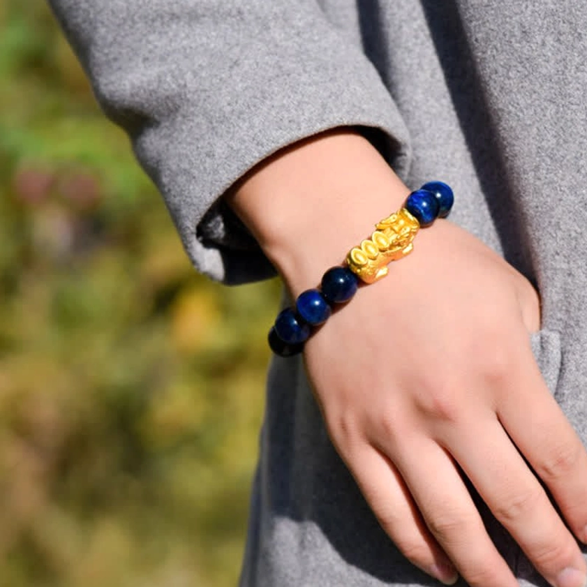 Tiger eye Pixiu bracelet showing elastic cord durability and comfort fit