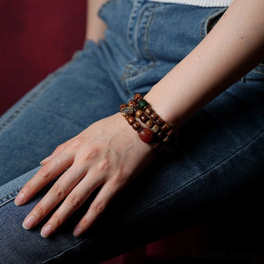 Triple wrap bodhi seed bracelet with amber and agate dzi beads handmade with natural materials for enlightenment