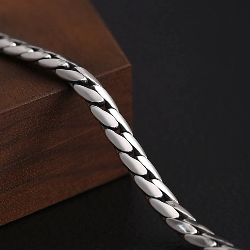 Copper dorje vajra chain link detail shot showing quality metalwork