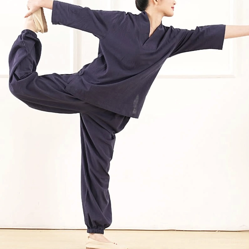Gray cotton tai chi meditation women's set close-up of fabric texture and construction