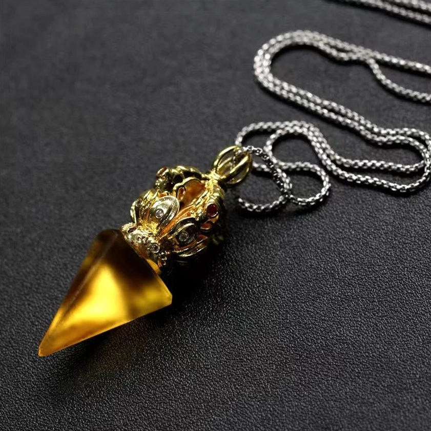 Yellow Dorje Vajra liuli crystal pendant with gold cap - Buddhist necklace three-quarter angle