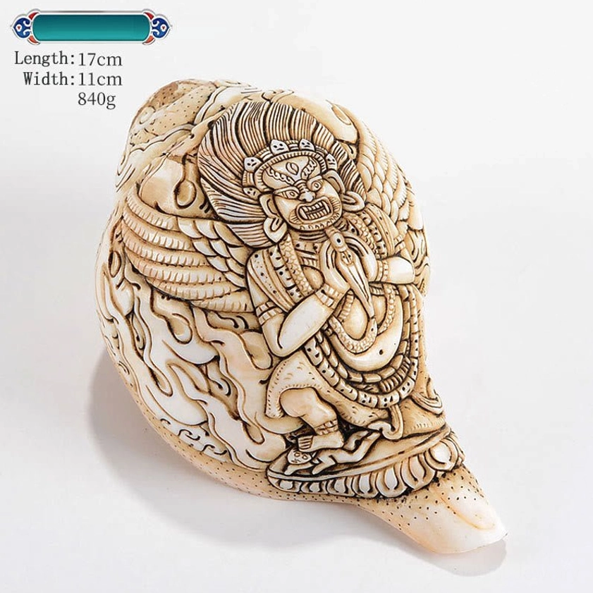Zhun-ti-vijayā Buddha Engraved Tibetan Buddhist Conch Shell Sculpture with Victory Deity Imagery