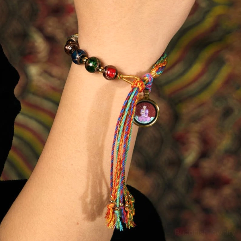 Chinese zodiac natal Buddha cinnabar bracelet size and fit guide showing adjustable wrist circumference measurement in inches and centimeters